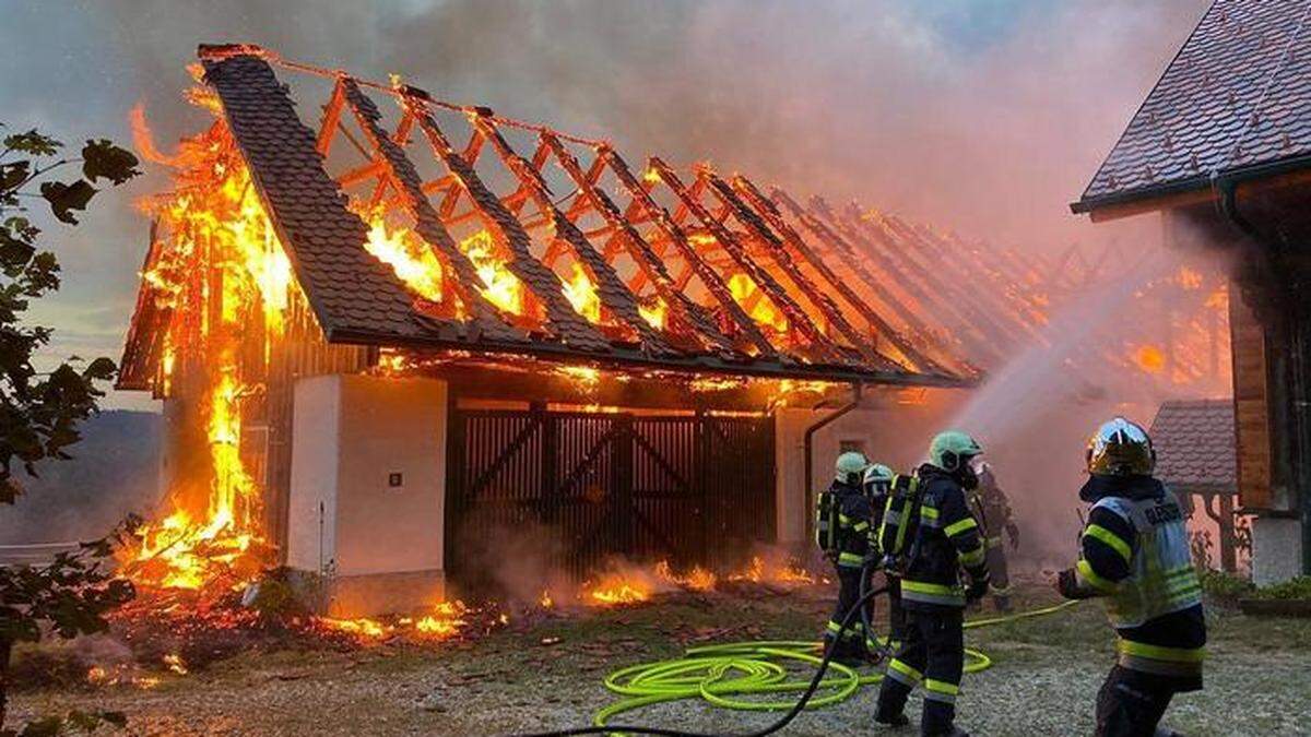 Zwei Gebäude wurden im August angezündet