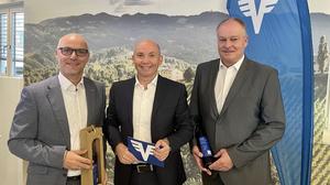 Christian Ulrich, Regionalleiter in der Region Südweststeiermark, Hannes Zwanzger, Vorstandsdirektor Vertrieb der Volksbank Steiermark und Lutz Sommerfeld, Filialverbundleiter (v. l.)
