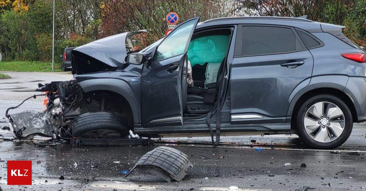 Ins Spital Eingeliefert: Zwei Verletzte Bei Kollision Zwischen Pkw Und ...