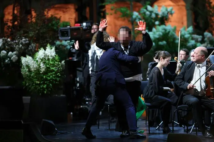 ABD0111_20250726 - SALZBURG - STERREICH: Eine Straktion am Samstag, 26. Juli 2025, im Rahmen der Erffnung der Salzburger Festspiele in Salzburg. - FOTO: APA/FRANZ NEUMAYR