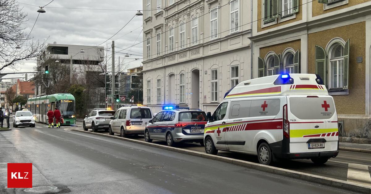 Bim-kollidierte-in-Graz-mit-Kleinbus-Lenker-fuhr-im-Schock-weiter
