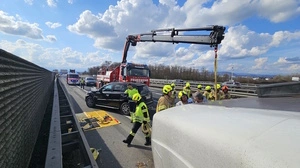 Unfall mit Pferdeanhänger auf der A 2