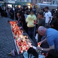 Kerzen für die Opfer des Amoklaufs entzündet