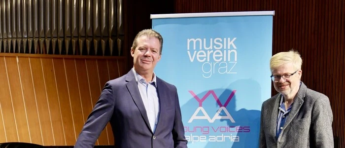 Intendant Michael Nemeth (l.) und Direktor Eduard Lanner initiierten den Gesangswettbewerb „Young Voices Alpe Adria“