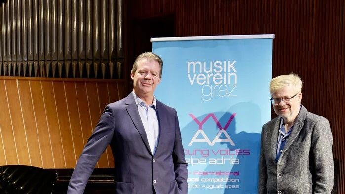 Intendant Michael Nemeth (l.) und Direktor Eduard Lanner initiierten den Gesangswettbewerb „Young Voices Alpe Adria“