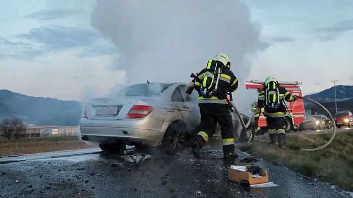 Brand von Pkw in Spielberg