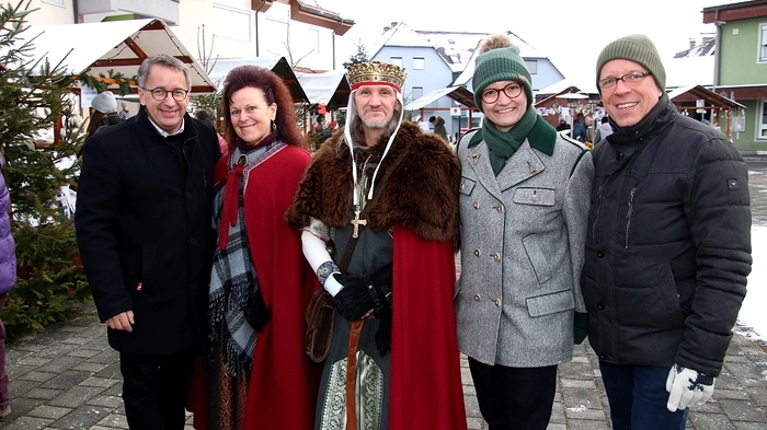 Zu einem kleinen, aber feinen und heimeligen Christkindlmarkt lud die Gemeinde Rosental mit Bürgermeister Johannes Schmid und Vizebürgermeisterin Martina Weixler ein.
