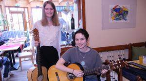 Die Gitarristen der Musikschulen Bärnbach und Voitsberg musizierten gemeinsam