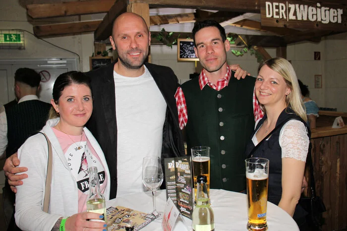 Abgerundet wurde der Abend mit Auftritten der jungen Paldauer, Ofi der Schürzenjäger, der Wüdara Musi und der Stimme aus dem Klostertal Markus Wolfahrt.
