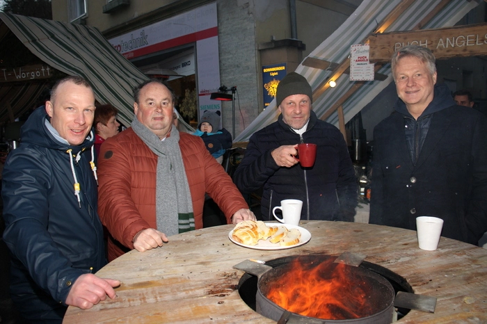 Viel Spaß mit den Fotos vom Christkindlmarkt in Ligist!