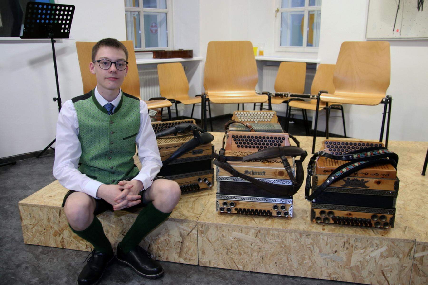 Musikschule Köflach: Besondere Prüfung: Simon Gspurning begeisterte auf der Steirischen Harmonika