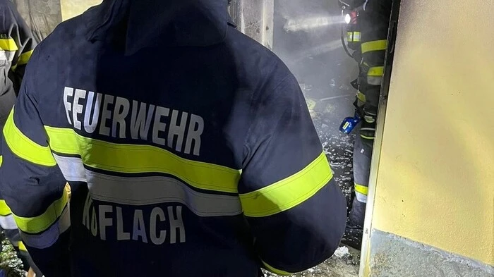 Am späten Nachmittag wurden die Feuerwehren Köflach und Piber am 7. Dezember zu einem Kellerbrand in Köflach alarmiert.