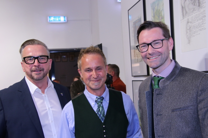 So ließen sich auch die beiden Bürgermeister Helmut Linhart (Köflach) und Georg Preßler (Edelschrott) diesen musikalischen Genuss nicht entgehen.
