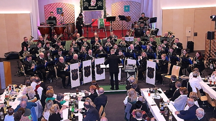 Bestens besucht war das traditionelle Frühjahrskonzert der Bergkapelle „Glück Auf“ Rosental unter Obmann Josef Lechner und Kapellmeister Alfred Prasch.