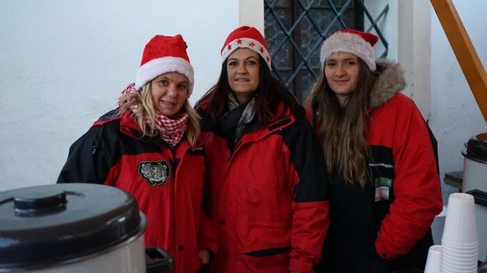 Am Freitag, dem 15. Dezember, luden die Vereine aus Voitsberg zum gemütlichen Weihnachtsmarkt am Michaeliplatz.