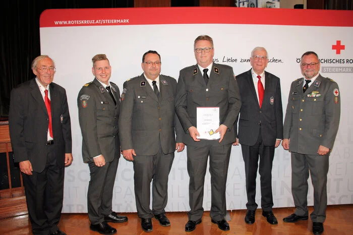 Auch Werner Weinhofer, Präsident des steirischen Roten Kreuzes, drückte seine Wertschätzung für die Anwesenden aus.
