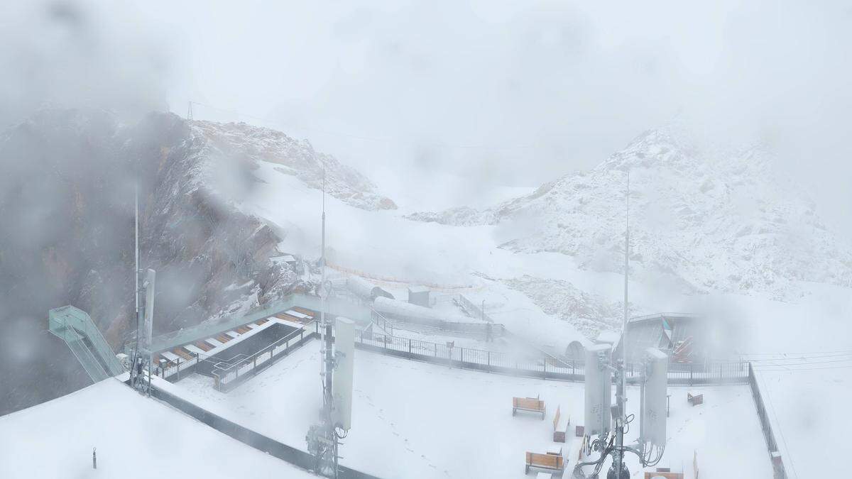 Am Dachsteingletscher schneite es am 9. 9. 