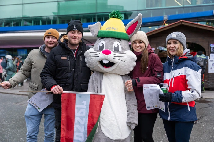 Maskottchen Hopsi schaute vorbei