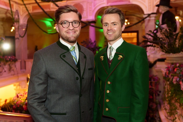 Volkskultur-Steiermark-Chef Simon Koiner-Graupp mit seinem Ehemann Matthias