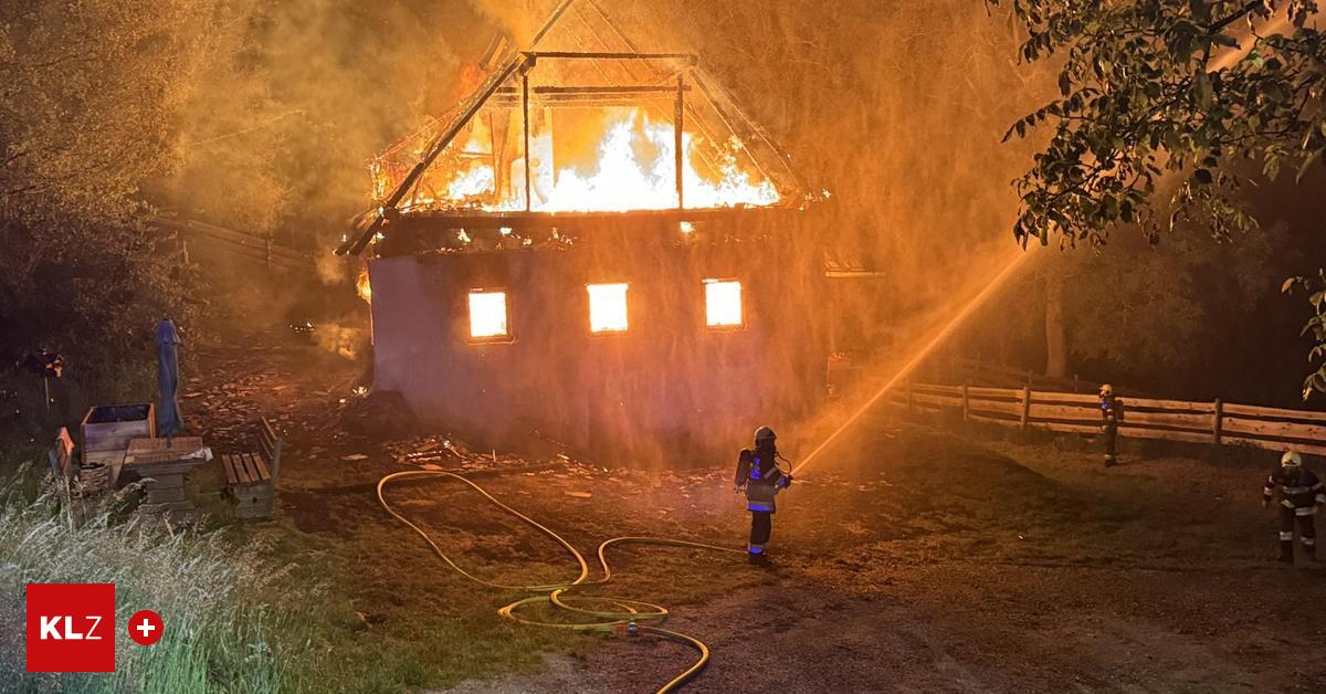 Acht-Feuerwehren-im-Einsatz-Wohnhaus-in-Maria-Lankowitz-in-Flammen