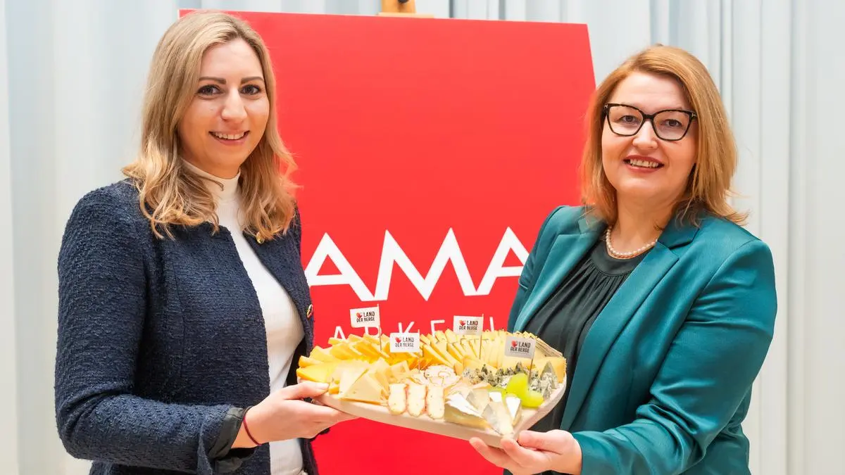 Julia Göschelbauer und Christina Mutenthaler-Sipek präsentierten die Lebensmittel-Außenhandelsbilanz in Berlin