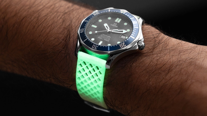 Fluoreszierendes Hirsch-Uhrenarmband „Breath“