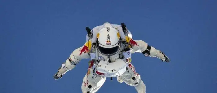 Felix Baumgartner beim Sprung aus der Stratosphäre 2012