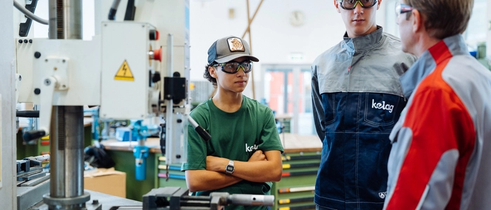 Erste Schutzbrille, erste Instruktionen am Kelag-Lehrlingscampus in St. Veit