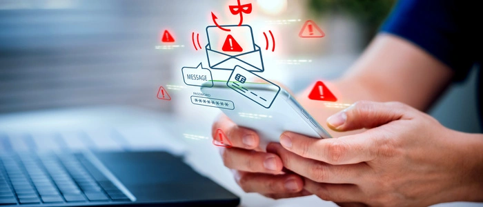 Häufig führt der Onlinebetrug heute über das eigene Smartphone