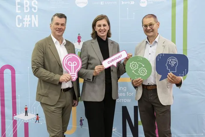 TU-Rektor Horst Bischof, Landesrätin Barbara Eibinger-Miedl und Robert Gfrerer (Silicon Alps Cluster) 