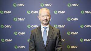 OMV-Chef Alfred Stern in London (im Hintergrund ist das neue OMV-Logo zu sehen)