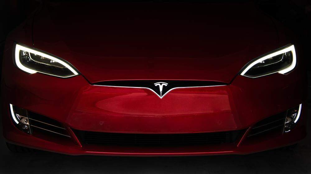 Für das Gesamtjahr rechnet man bei Tesla auch heuer mit einem Absatzplus 