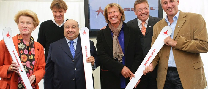 Bürgermeisterin Hilde Zach, Ex-Geschäftsführer Andreas Gebauer, Scheich Al Jaber, Hansi Hinterseer, Fritz Unterberger und Leonhard Stock bei der Präsentation der Kneissl Star Lounge | Die Vermarktung über sogenannte Kneissl Star Lounges scheiterte - damals bei der Präsentation: Bürgermeisterin Hilde Zach, Ex-Geschäftsführer Andreas Gebauer, Scheich Al Jaber, Hansi Hinterseer, Fritz Unterberger und Leonhard Stock (von links)