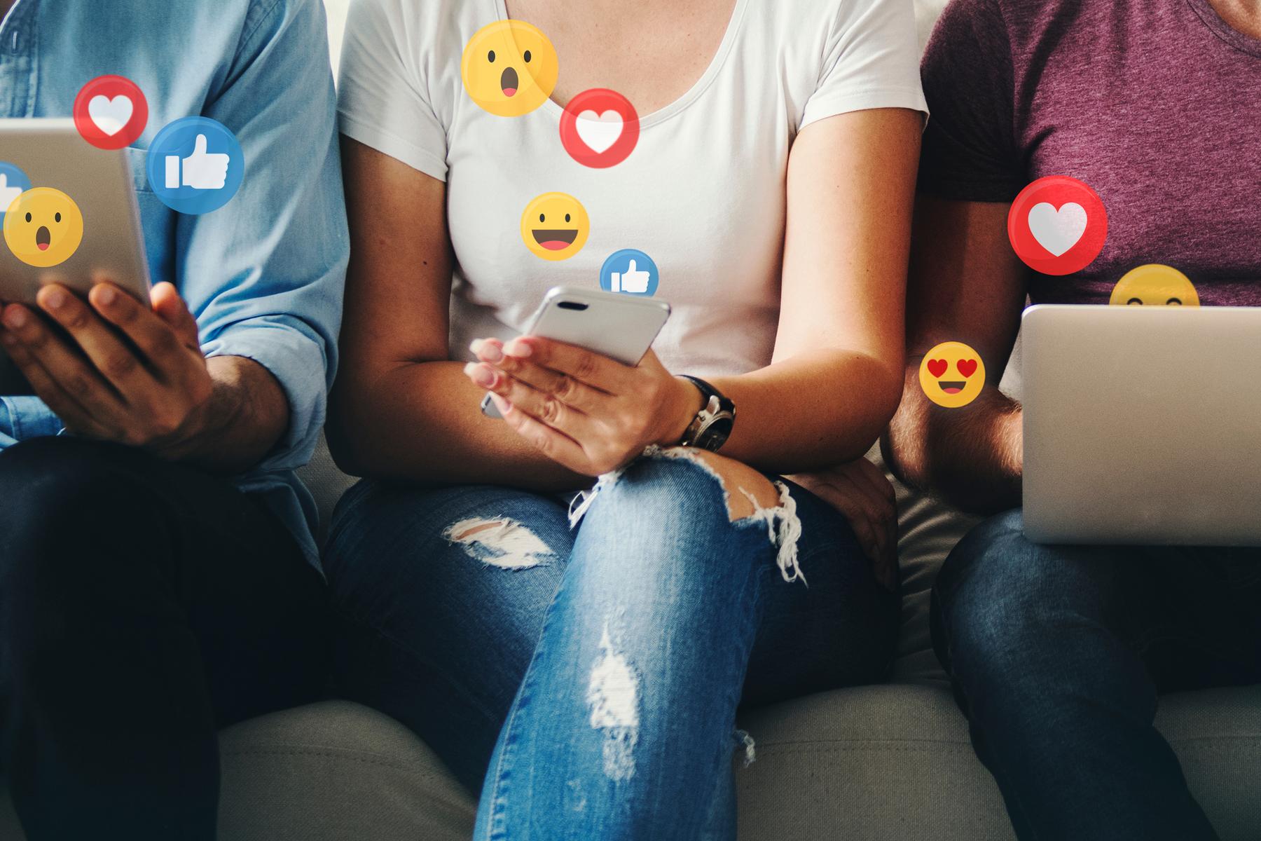 Danska načrtuje minimalno starost 15 let za uporabo družbenih medijev