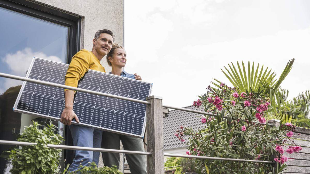 Strom von der eigenen PV-Anlage: Das lässt sich auch auf dem Wohnungsbalkon umsetzen 