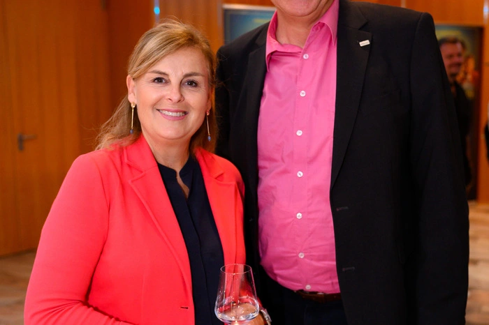 Heide Pichler-Heritsch mit dem Villacher Cheftouristiker Georg Overs 