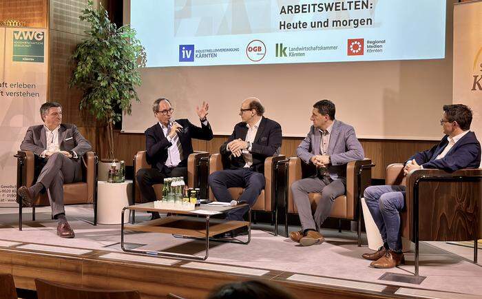 IV-Präsident Timo Springer (2. von links): „Wir müssen uns die Fachkräfte zukünftig viel mehr selbst ausbilden“