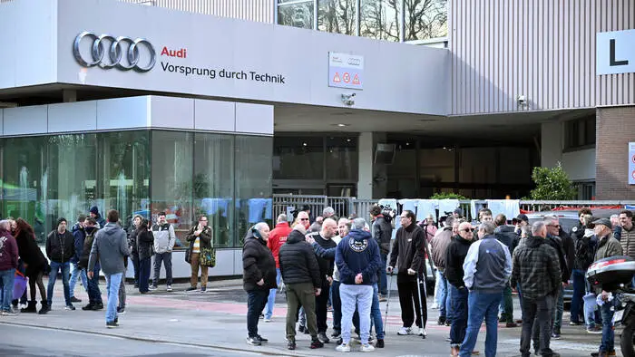 Audi (ein Bild des einstigen Standorts in Brüssel) will Beschäftigte verleihen