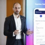 Digitalstaatssekretär Florian Tursky präsentierte die neuen Funktionen: Nebenwohnsitzmeldung sind ab sofort auch online möglich, Urkunden gibt es per Klick kostenfrei 