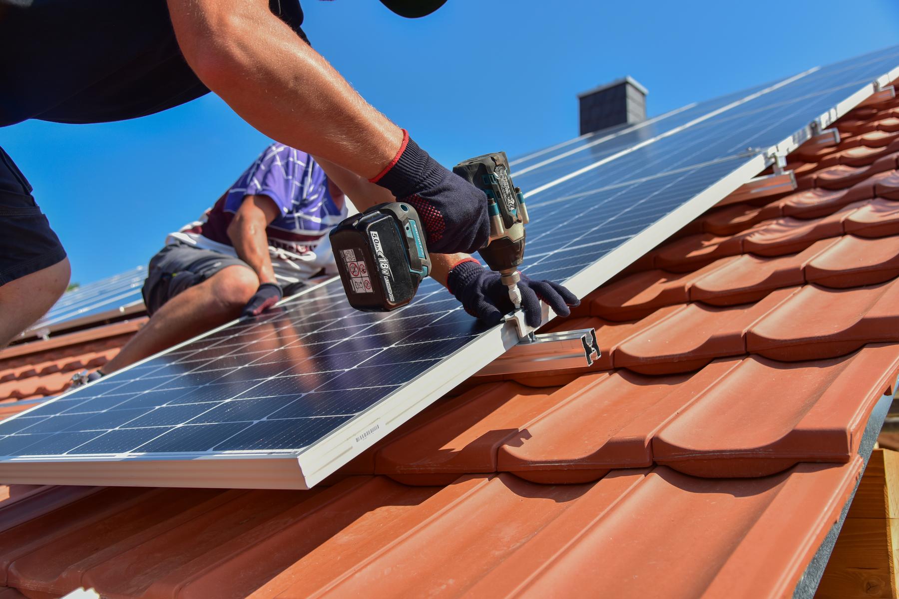 Napovedane izjeme pri omrežnini za male sončne elektrarne so bile pozitivno sprejete v Spodnji Avstriji