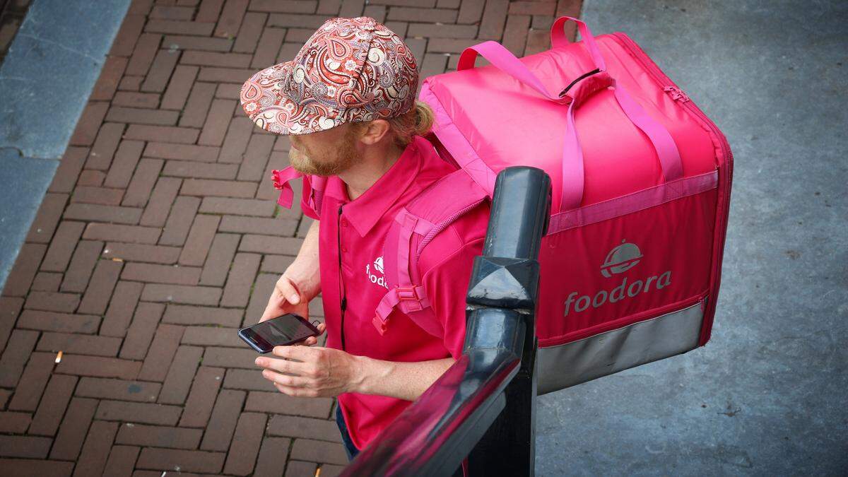 An gemütlichen Sonntagen oder nach stressigen Arbeitstagen bringt häufig der Zusteller das Essen 