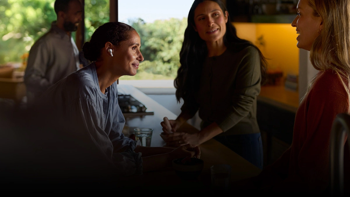 Die AirPods Pro 2 fungieren als Hörunterstützung 