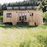 Das klassische Tiny House ist auf Rädern ein mobiler Wohnsitz. Die Krise machte auch vor diesem Trend nicht halt