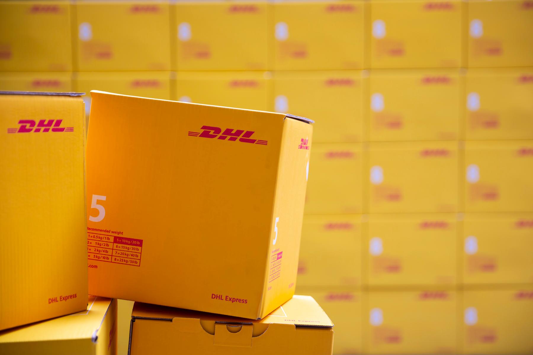 Verteilzentren und Zustellung: DHL stellt rund 10.000 Aushilfskräfte für das Weihnachtsgeschäft ein
