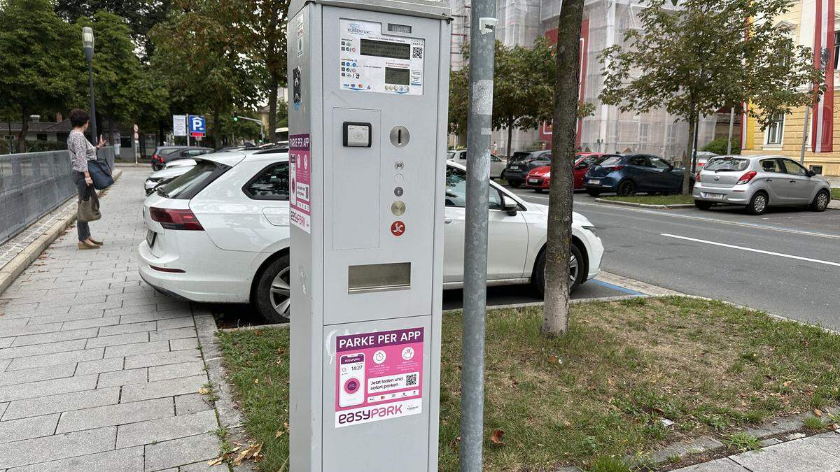 Ab 1. Oktober wird „Handyparken“ auch in Steiermark und Kärnten durch „Easypark“ ersetzt