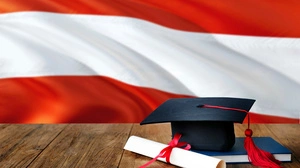 An öffentlichen Unis und Pädagogischen Hochschulen hängen Bachelor-Absolventen am häufigsten ein Master-Studium an