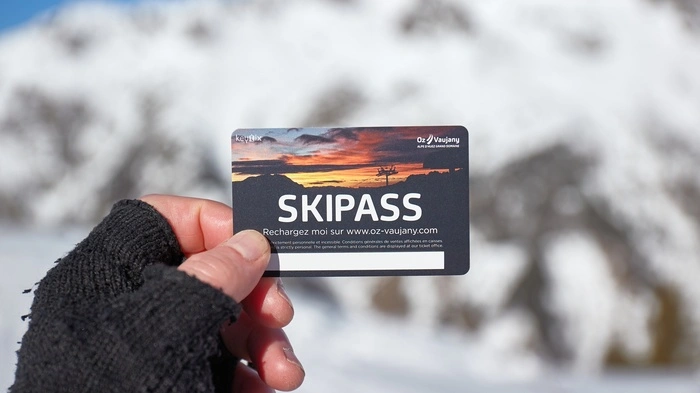 Für die lokale Bevölkerung in den EU-Regionen müsse es, so der EU-Tourismuskommissar,  jedenfalls unbedingt möglich sein, dass sie beispielsweise „regelmäßig Ski fahren gehen kann“ 