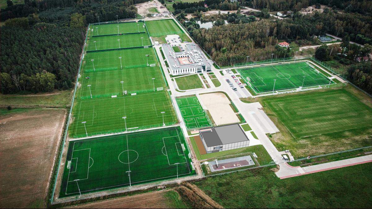 Das Trainingszentrum von Legia. Am unteren Rand, grau eingezeichnet: der Platz, wo die skills.lab-Arena gebaut wird